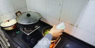 白菜粉条炖豆腐的做法步骤：13