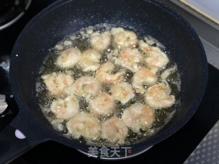 脆皮炸虾仁的做法步骤：5