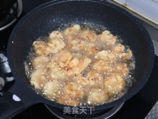 脆皮炸虾仁的做法步骤：7