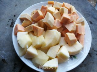 红枣红薯苹果汤的做法步骤：1