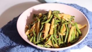豆角炒莲藕的做法步骤：5
