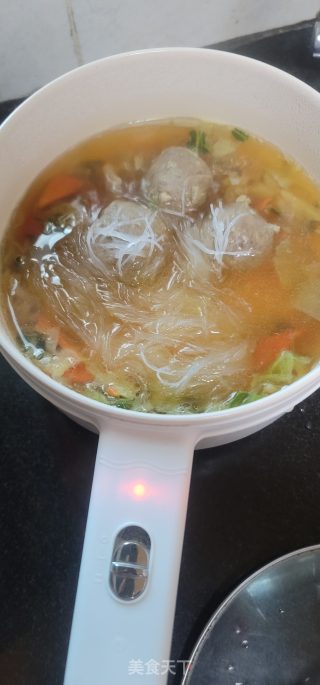 牛肉丸子煮粉丝的做法步骤：5