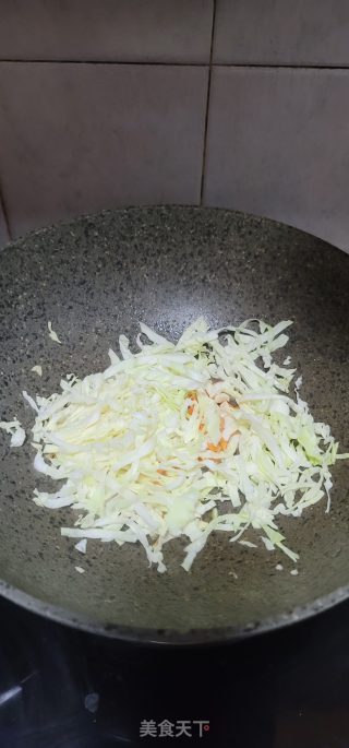 包菜鸡蛋炒粉丝的做法步骤：6