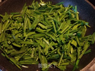 韭菜虾仁的做法步骤：5