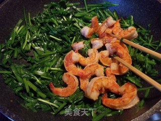 韭菜虾仁的做法步骤：7