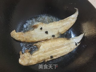 红烧目鱼的做法步骤：6