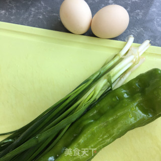 虾仁鸡蛋炒莴笋的做法步骤：1