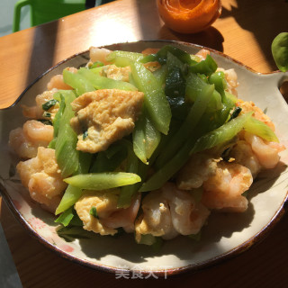 虾仁鸡蛋炒莴笋的做法步骤：13