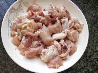 香菇焖鸡腿的做法步骤：2