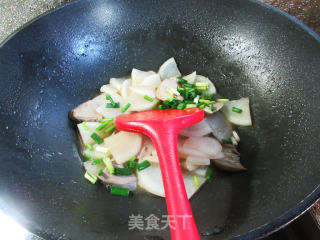 鸭肝炒萝卜的做法步骤：10