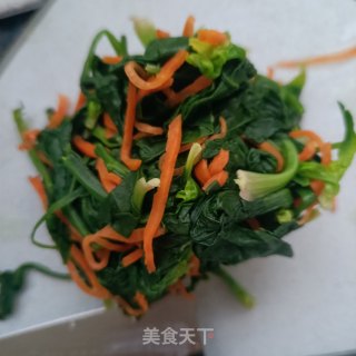 菠菜拌肉卷的做法步骤：3