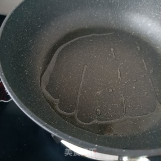 煎金鲳鱼的做法步骤：5