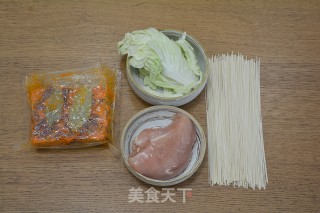 麻辣鸡片面的做法步骤：1