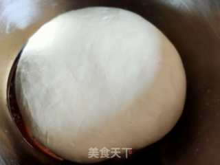 韭菜鸡蛋虾仁水饺的做法步骤：1