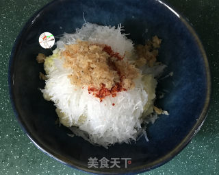 香辣白菜粉丝包子的做法步骤：7