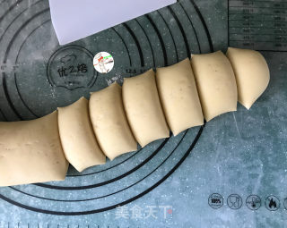 香辣白菜粉丝包子的做法步骤：10