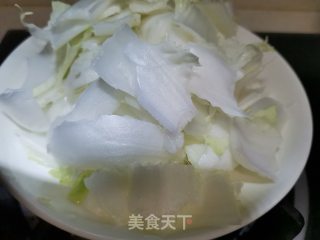手撕白菜的做法步骤：1