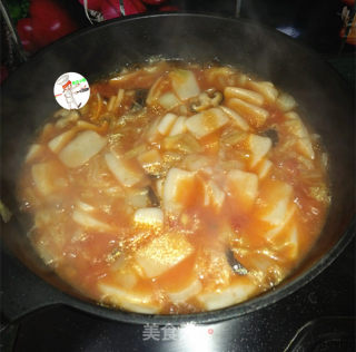 白菜香菇辣年糕汤的做法步骤：8