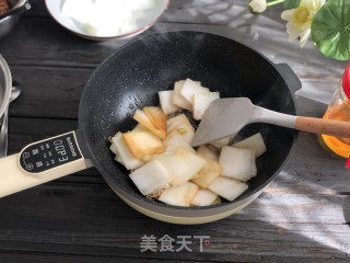 冬瓜肉丸汤的做法步骤：3