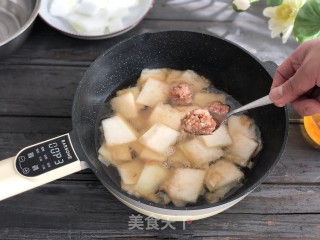 冬瓜肉丸汤的做法步骤：4