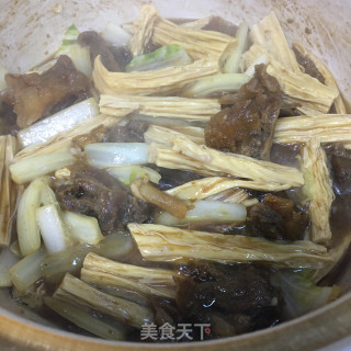 牛筋腐竹煲白菜的做法步骤：6
