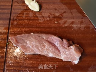 京酱肉丝的做法步骤：1