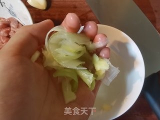 京酱肉丝的做法步骤：3