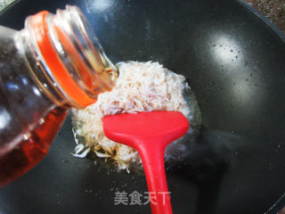 韭菜炒白虾米的做法步骤：2