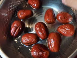红枣炖芋头的做法步骤：2
