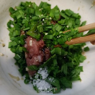 蒜香肉馅饼的做法步骤：6