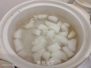 白萝卜汤的做法步骤：3
