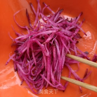 鸡蛋拌彩萝卜的做法步骤：6