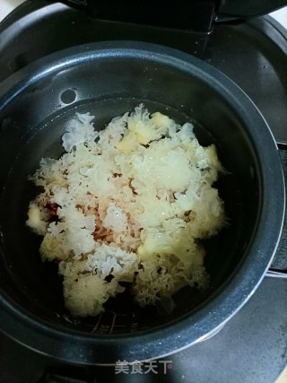 三色糙米炖银耳的做法步骤：4