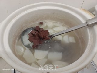 萝卜牛红汤的做法步骤：2
