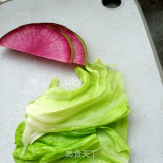 彩萝卜蒜蓉肠三明治的做法步骤：6
