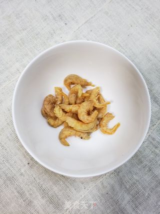 酸甜鲜香番茄鱼丸金针菇粉丝煲的做法步骤：4