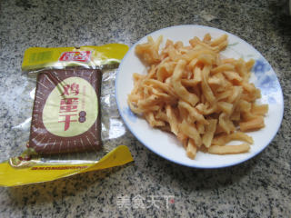 炒双干的做法步骤：1