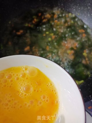 裙带菜鸡蛋汤的做法步骤：7