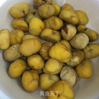 茶树菇板栗烧鸡腿的做法步骤：4