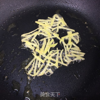 茶树菇板栗烧鸡腿的做法步骤：5