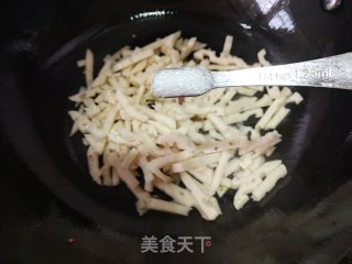 酸辣藕丝的做法步骤：5