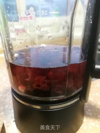 花生黑米银耳糊的做法步骤：2