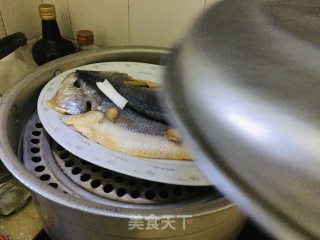 清蒸大黄鱼的做法步骤：4