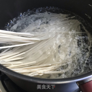 油鸡纵拌面的做法步骤：4