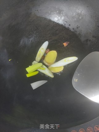 爆炒八带的做法步骤：2