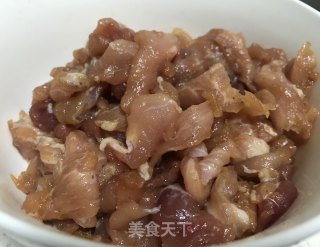 螺丝椒炒肉的做法步骤：2