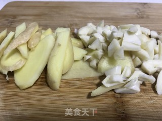 螺丝椒炒肉的做法步骤：3