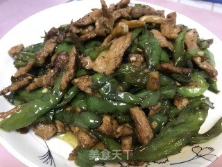 螺丝椒炒肉的做法步骤：4