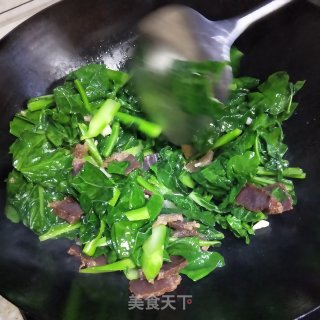 腊肉炒芥兰的做法步骤：8