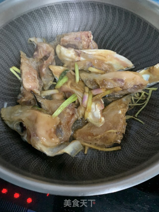 豆腐鱼头煲的做法步骤：3